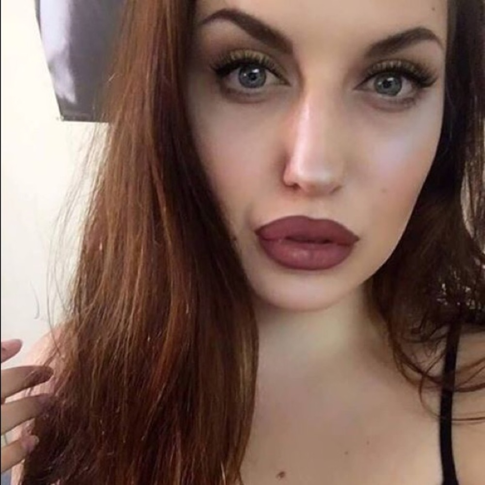 Meet your Posher, Angeleah